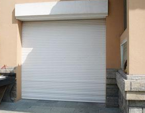 卷簾門的危害有多大，正確選擇卷簾門來防患